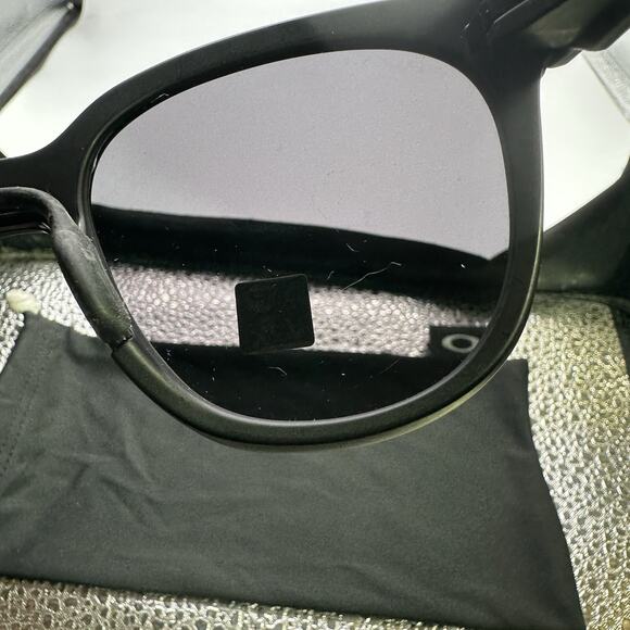 Oakley Low Key NFL Baltimore Ravens Prizm Black Sunglasses OO9433 (Authentic) - Picture 8 of 10